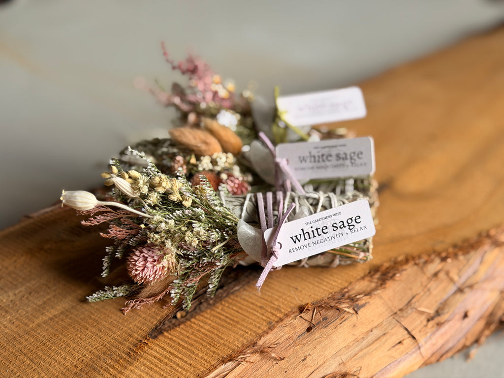 Moon Cleanse | White Sage & Selenite