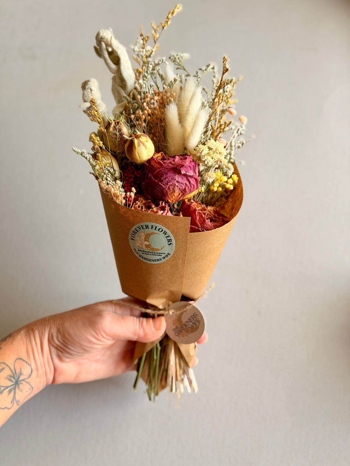 Le Vie in Rose | a Mini Rose Wildflower Bouquet