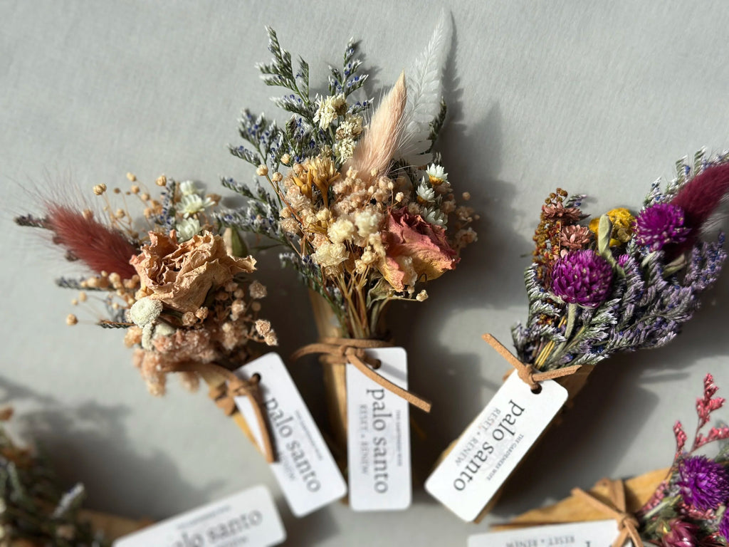 CLARITY + GROUNDING | Palo Santo & Flowers